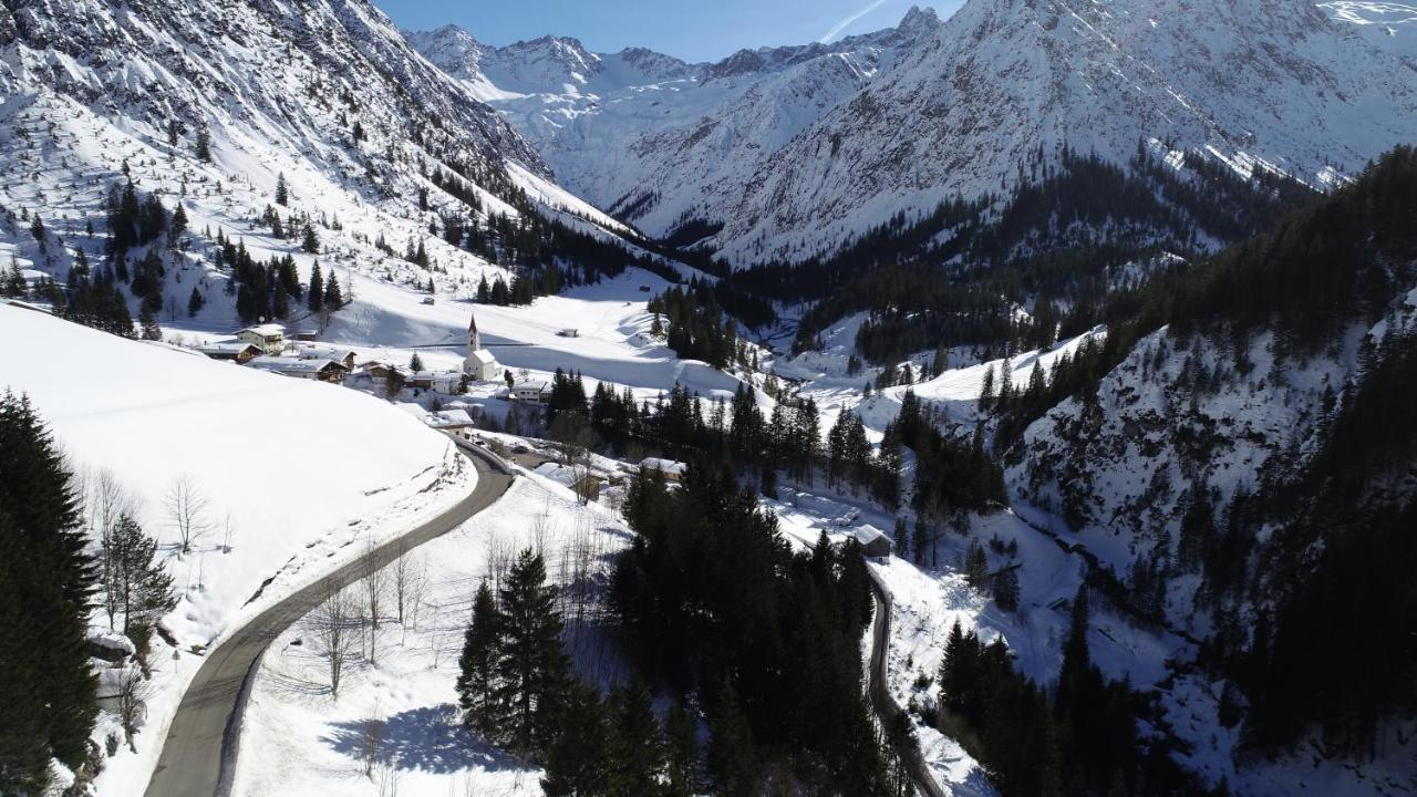 Gasthaus Alpenrose Gramais Exteriér fotografie